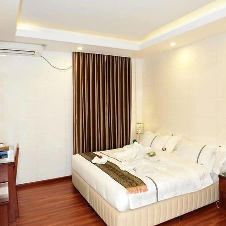 8Day Hotel Rangoon Eksteriør billede