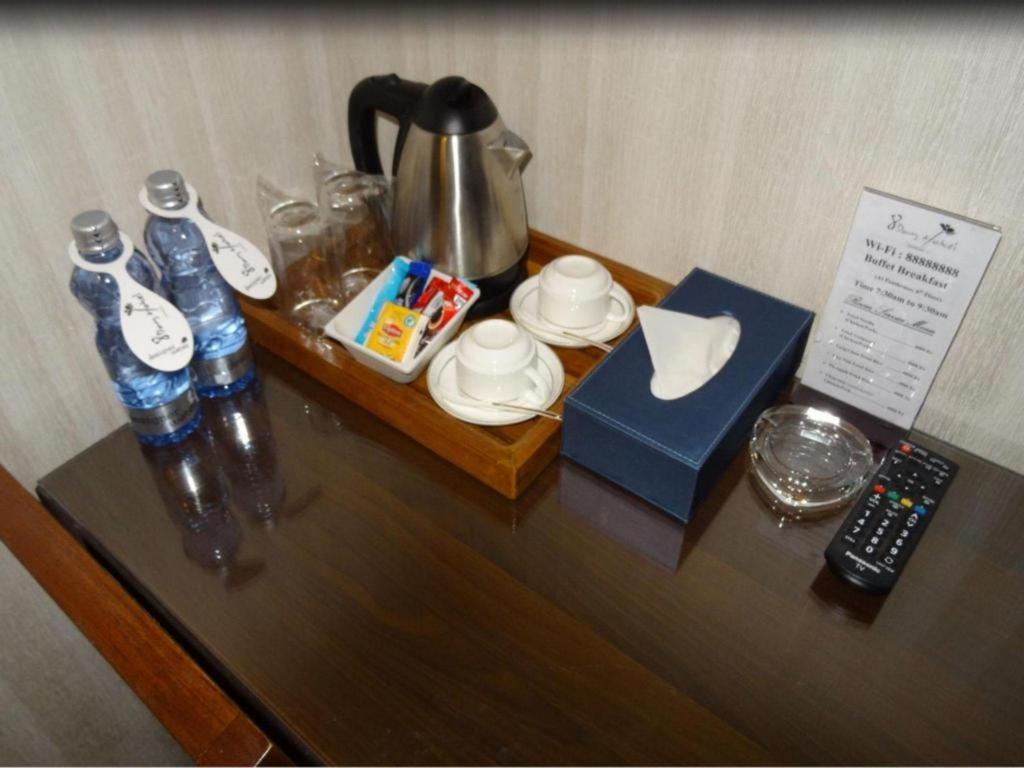 8Day Hotel Rangoon Eksteriør billede