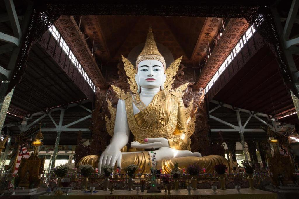 8Day Hotel Rangoon Eksteriør billede
