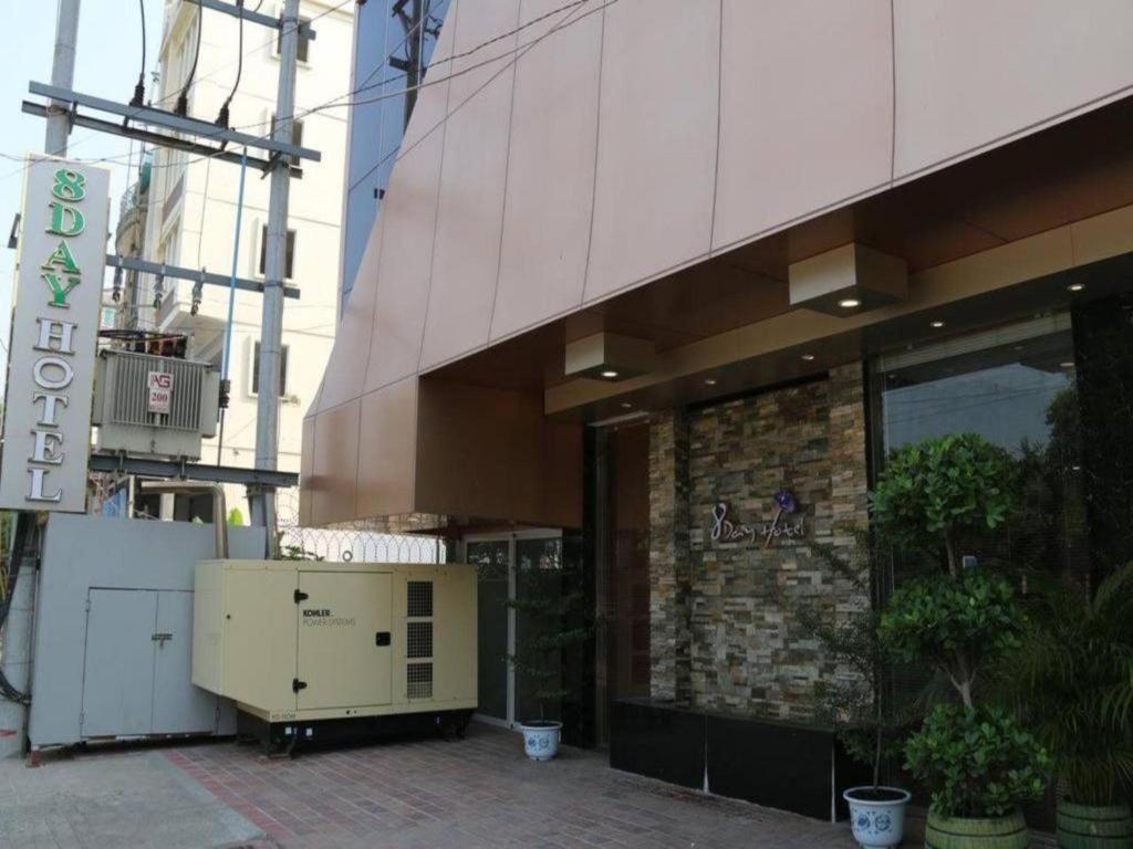 8Day Hotel Rangoon Eksteriør billede