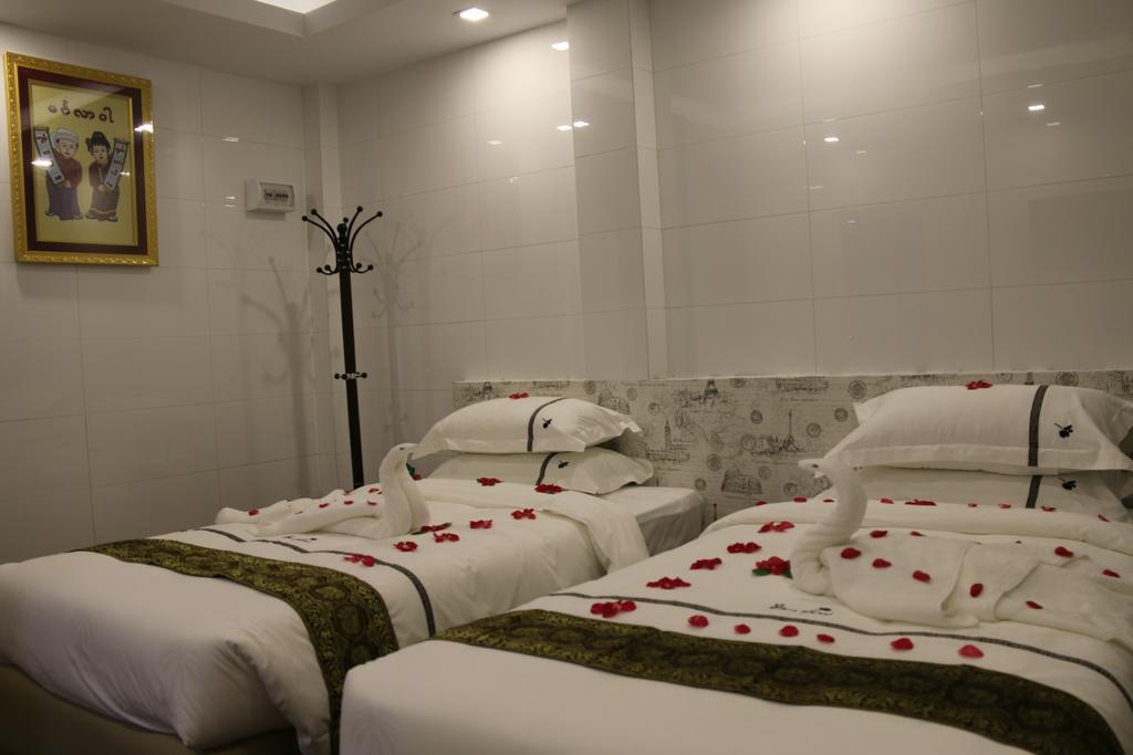 8Day Hotel Rangoon Eksteriør billede