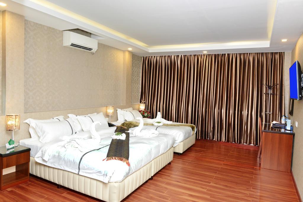 8Day Hotel Rangoon Eksteriør billede