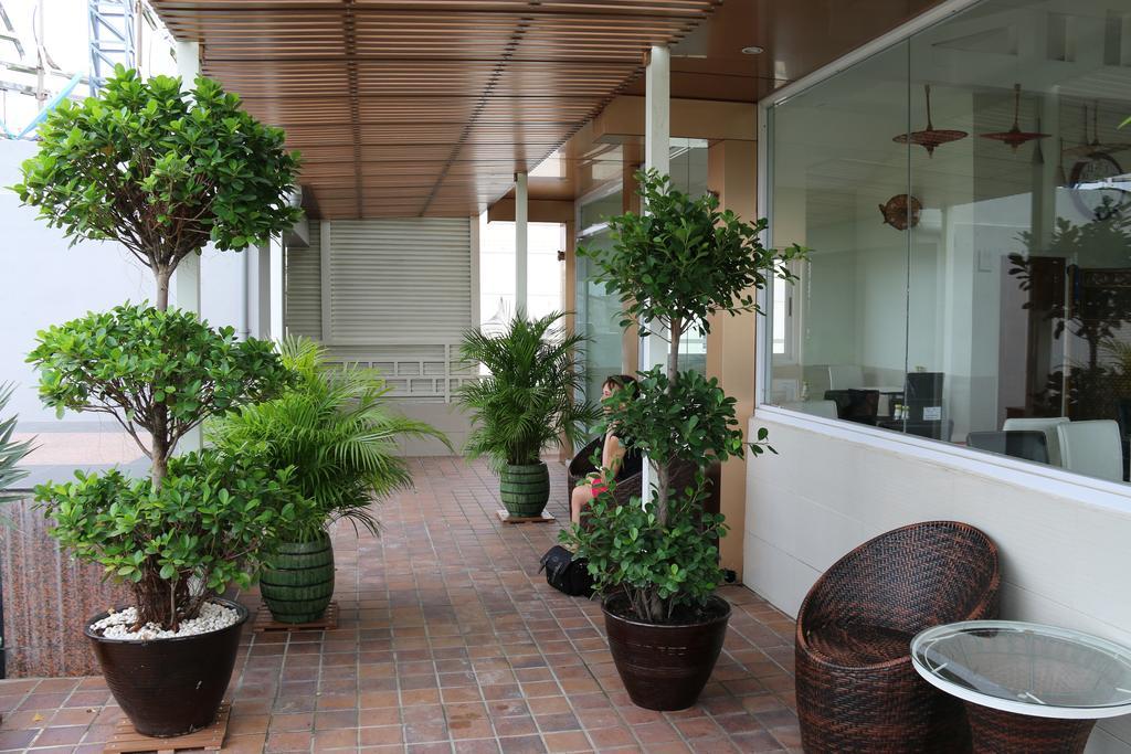 8Day Hotel Rangoon Eksteriør billede