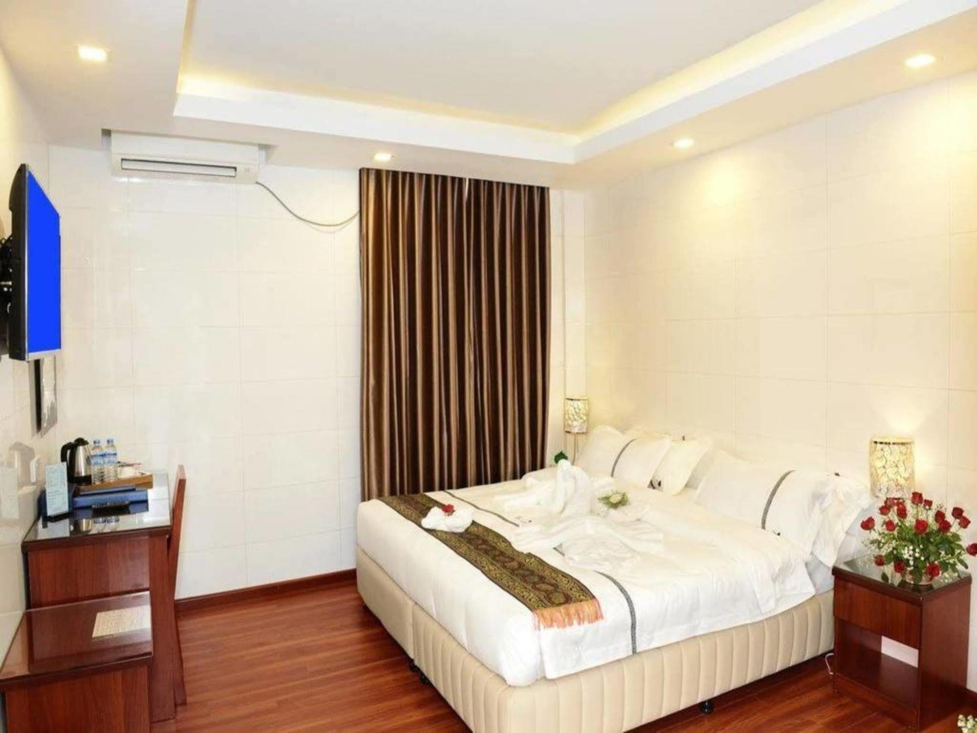 8Day Hotel Rangoon Eksteriør billede