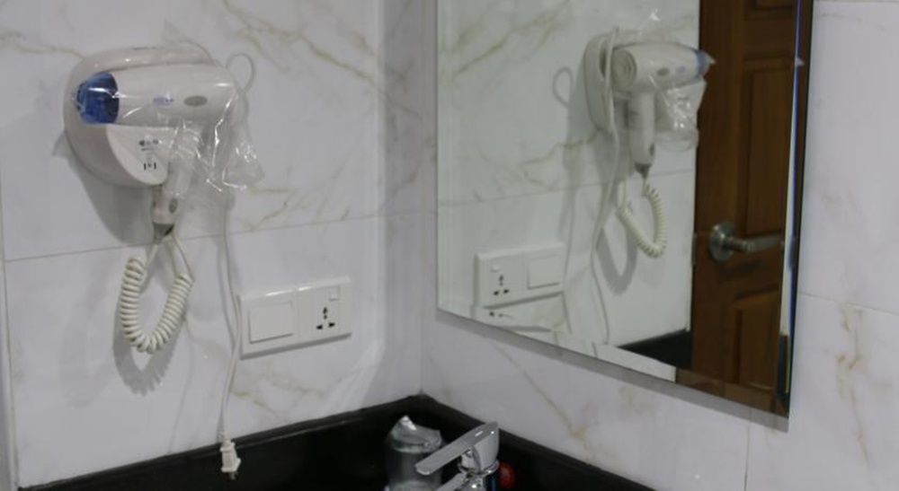 8Day Hotel Rangoon Eksteriør billede